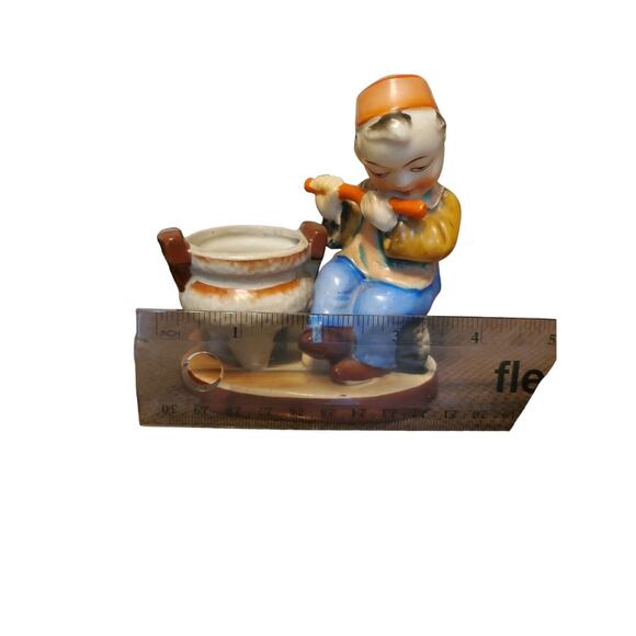 Vintage Japanese Majolica Boy Playing Flute With Small Urn Planter/small holder - Picture 6 of 6